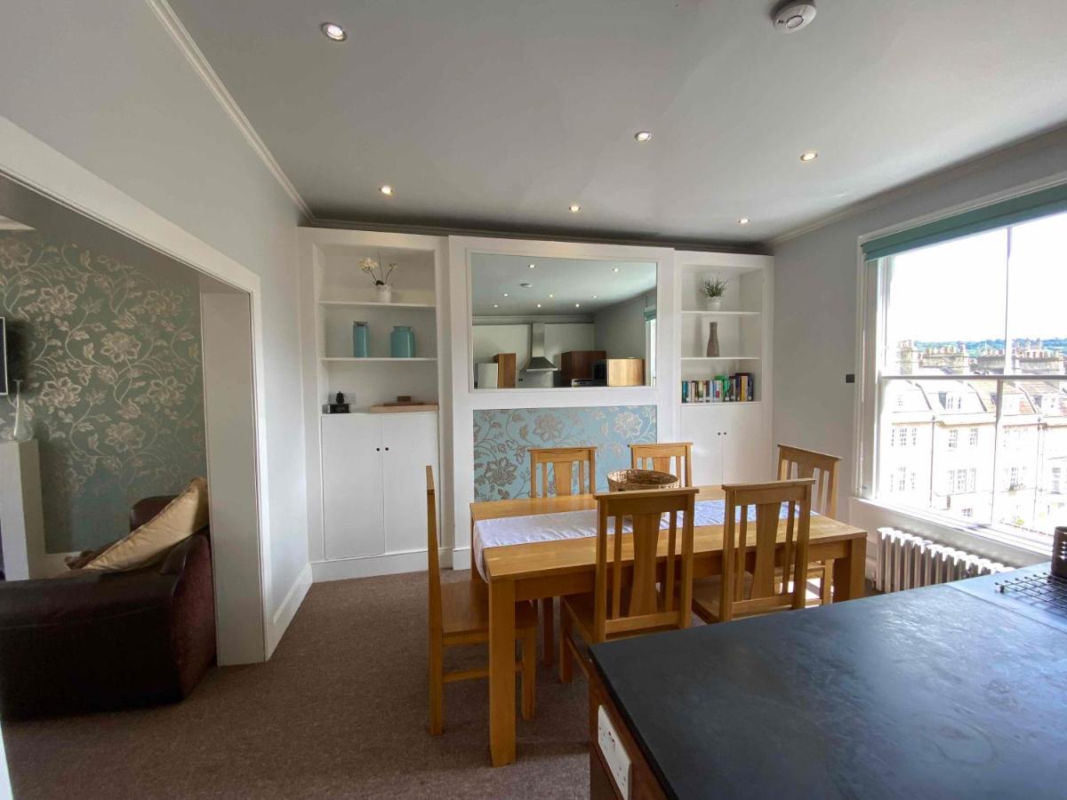 Bath Roof Terrace Apartment, City Centre, Sleeps Up To 8 Exterior foto
