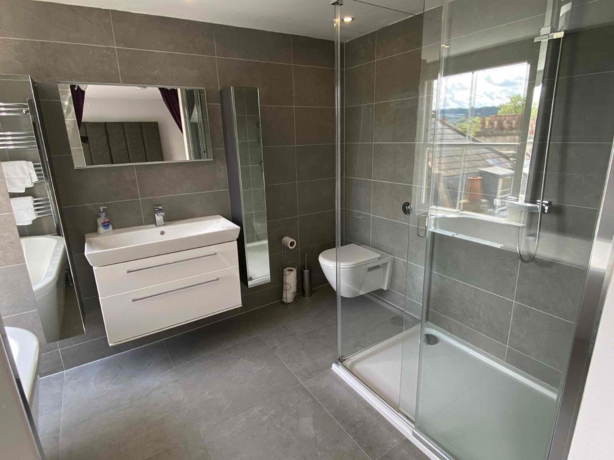 Bath Roof Terrace Apartment, City Centre, Sleeps Up To 8 Exterior foto