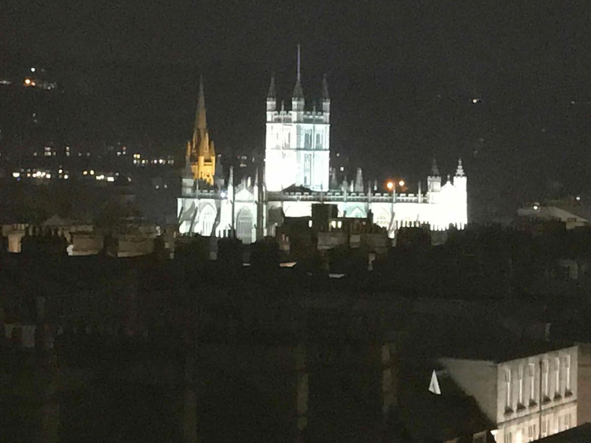 Bath Roof Terrace Apartment, City Centre, Sleeps Up To 8 Exterior foto