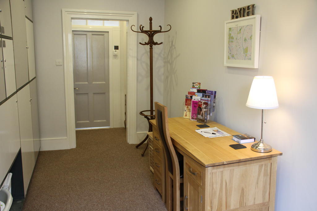 Bath Roof Terrace Apartment, City Centre, Sleeps Up To 8 Exterior foto